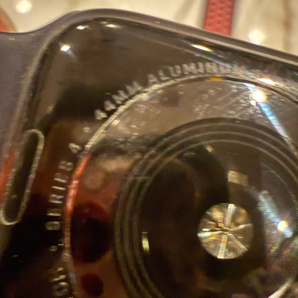 Apple Smartwatch with 2 straps. Size 44; series 4